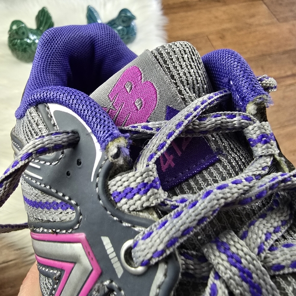 New Balance Womens Shoe Size 7 - Picture 5 of 13